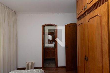 Casa à venda com 430m², 5 quartos e 5 vagasQuarto Suíte 1