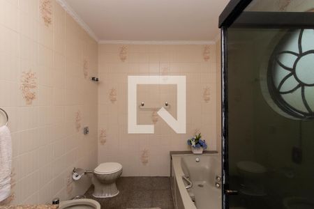 Casa à venda com 430m², 5 quartos e 5 vagasBanheiro da Suíte 3