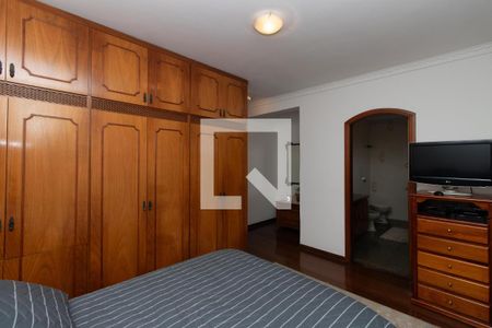 Casa à venda com 430m², 5 quartos e 5 vagasQuarto Suíte 3