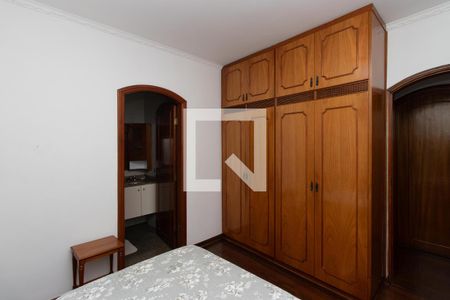 Casa à venda com 430m², 5 quartos e 5 vagasQuarto Suíte 2