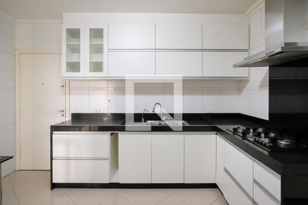 Apartamento à venda com 176m², 4 quartos e 3 vagasCozinha
