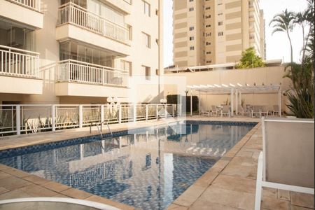 Apartamento para alugar com 84m², 2 quartos e 2 vagasÁrea comum - Piscina