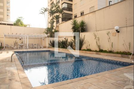 Apartamento para alugar com 84m², 2 quartos e 2 vagasÁrea comum - Piscina
