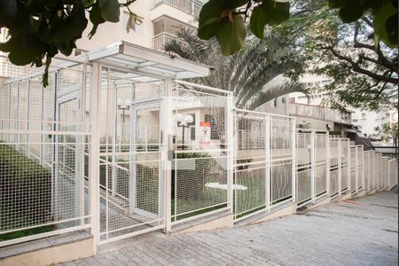 Apartamento para alugar com 84m², 2 quartos e 2 vagasFrente