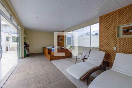 Apartamento para alugar com 80m², 2 quartos e 2 vagas Apartamento para alugar com 80m², 2 quartos e 2 vagasÁrea Comum Hidromassagem