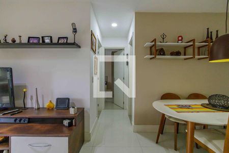 Sala de apartamento para alugar com 2 quartos, 80m² em Recreio dos Bandeirantes, Rio de Janeiro