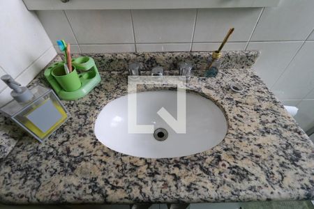 Apartamento para alugar com 71m², 2 quartos e 2 vagasBanheiro 