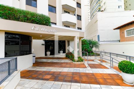 Apartamento para alugar com 63m², 2 quartos e 1 vagaEntrada prédio