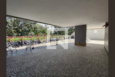 Apartamento para alugar com 150m², 4 quartos e 2 vagasÁrea comum - Playground