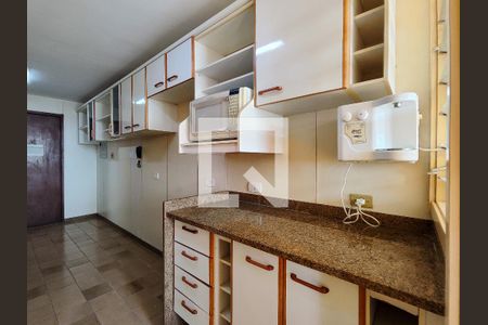Apartamento para alugar com 150m², 4 quartos e 2 vagasCozinha