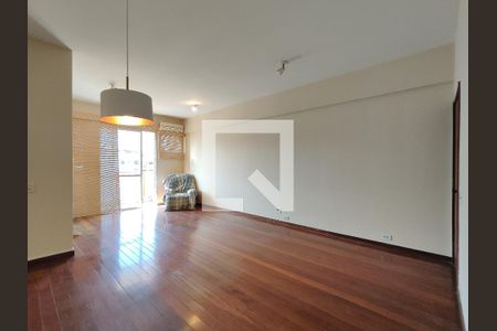 Sala de apartamento para alugar com 4 quartos, 150m² em Grajaú, Rio de Janeiro