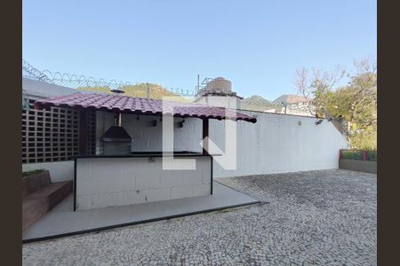 Apartamento para alugar com 150m², 4 quartos e 2 vagasÁrea comum - Churrasqueira