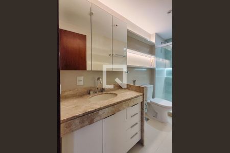 Apartamento para alugar com 150m², 4 quartos e 2 vagasBanheiro Corredor