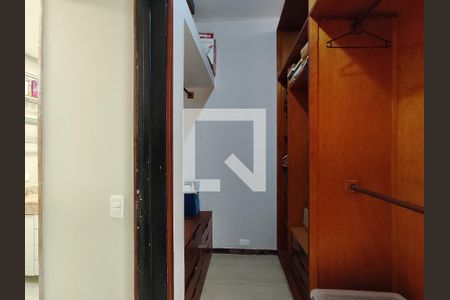 Apartamento para alugar com 150m², 4 quartos e 2 vagasCloset da suíte