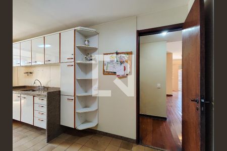 Apartamento para alugar com 150m², 4 quartos e 2 vagasCozinha