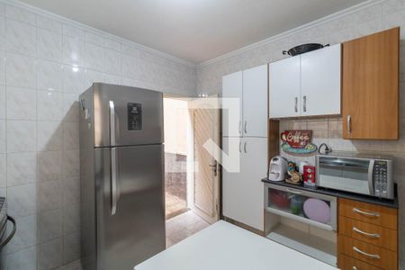 Casa à venda com 190m², 2 quartos e 2 vagasCozinha 