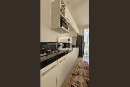 Casa de condomínio à venda com 600m², 7 quartos e 8 vagasCasa de Hospede - Cozinha