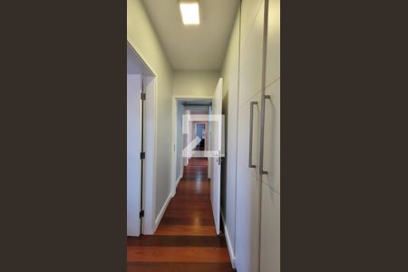 Casa de condomínio à venda com 600m², 7 quartos e 8 vagasSuíte 1