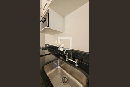 Casa de condomínio à venda com 600m², 7 quartos e 8 vagasCasa de Hospede - Cozinha