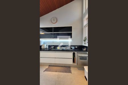 Casa de condomínio à venda com 600m², 7 quartos e 8 vagasCozinha