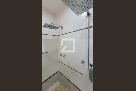 Casa de condomínio à venda com 600m², 7 quartos e 8 vagasBanheiro da Suíte 2 master 