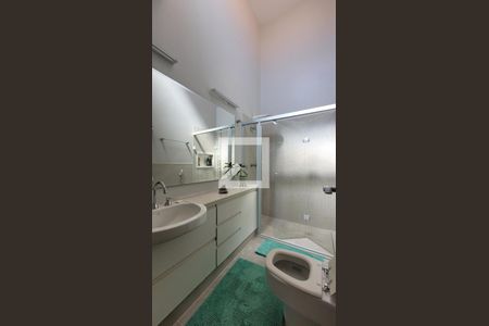 Casa de condomínio à venda com 600m², 7 quartos e 8 vagasBanheiro social