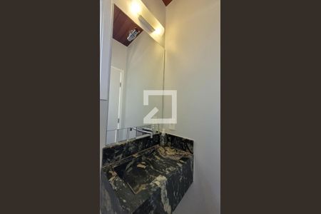 Casa de condomínio à venda com 600m², 7 quartos e 8 vagasLavabo