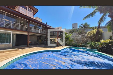 Casa de condomínio à venda com 600m², 7 quartos e 8 vagasPiscina