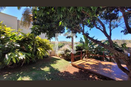 Casa de condomínio à venda com 600m², 7 quartos e 8 vagasÁrea externa