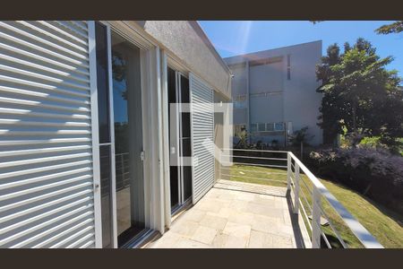 Casa de condomínio à venda com 600m², 7 quartos e 8 vagasVaranda da Casa de Hospede