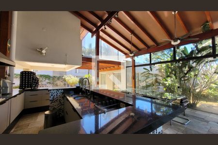 Casa de condomínio à venda com 600m², 7 quartos e 8 vagasÁrea gourmet