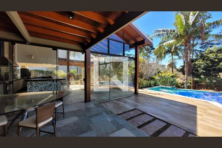 Casa de condomínio à venda com 600m², 7 quartos e 8 vagasÁrea gourmet