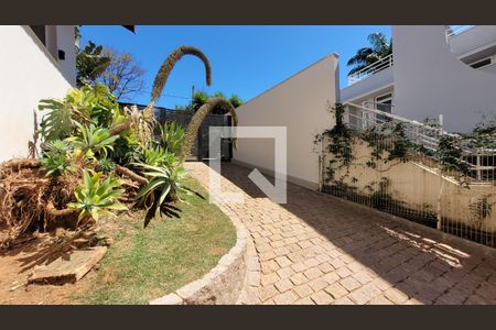 Casa de condomínio à venda com 600m², 7 quartos e 8 vagasÁrea externa