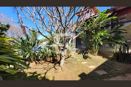 Casa de condomínio à venda com 600m², 7 quartos e 8 vagasÁrea externa