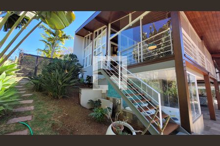 Casa de condomínio à venda com 600m², 7 quartos e 8 vagasÁrea externa