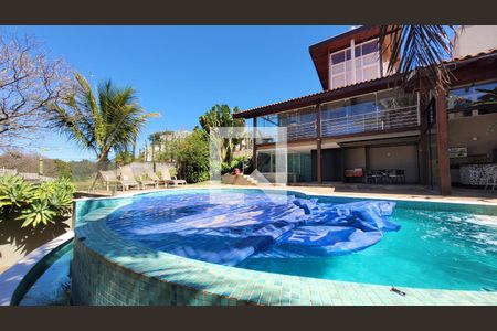 Casa de condomínio à venda com 600m², 7 quartos e 8 vagasPiscina