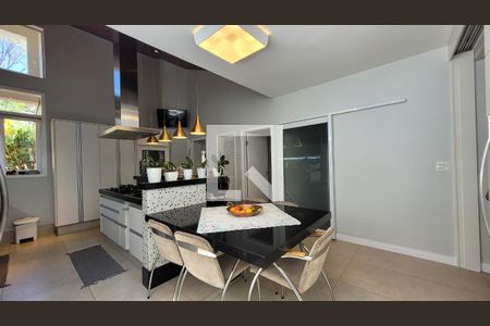 Casa de condomínio à venda com 600m², 7 quartos e 8 vagasCozinha