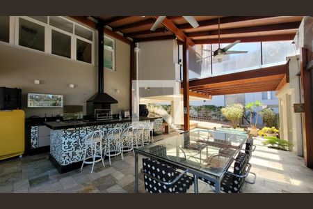 Casa de condomínio à venda com 600m², 7 quartos e 8 vagasÁrea gourmet