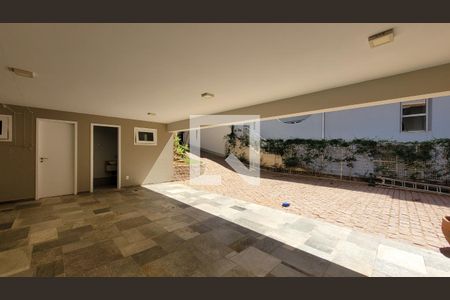 Casa de condomínio à venda com 600m², 7 quartos e 8 vagasÁrea externa