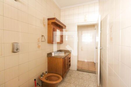 Casa à venda com 783m², 2 quartos e 1 vagaBanheiro