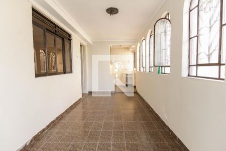 Casa à venda com 783m², 2 quartos e 1 vagaHall