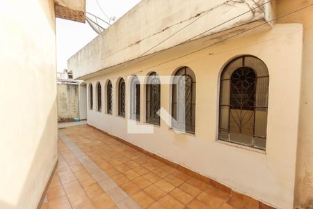 Casa à venda com 783m², 2 quartos e 1 vagaQuintal