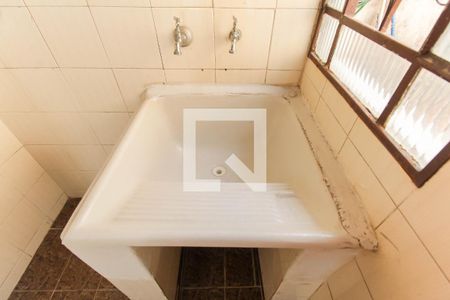 Casa à venda com 783m², 2 quartos e 1 vagaÁrea de Serviço