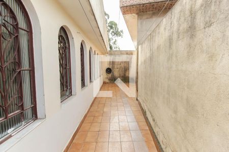 Casa à venda com 783m², 2 quartos e 1 vagaQuintal