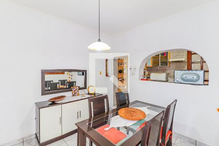 Casa à venda com 115m², 2 quartos e 2 vagas Casa à venda com 115m², 2 quartos e 2 vagasCopa