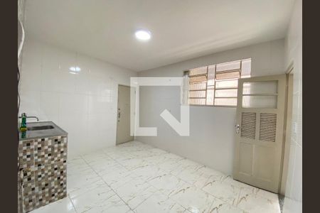 Apartamento à venda com 115m², 4 quartos e 2 vagasCozinha