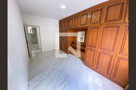 Apartamento à venda com 115m², 4 quartos e 2 vagasQuarto 3
