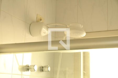 Casa de condomínio para alugar com 449m², 4 quartos e 2 vagasBanheiro social