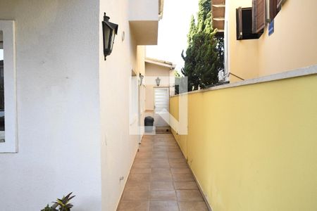 Casa de condomínio para alugar com 449m², 4 quartos e 2 vagasÁrea de Serviço