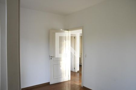 Casa de condomínio para alugar com 449m², 4 quartos e 2 vagasQuarto 2